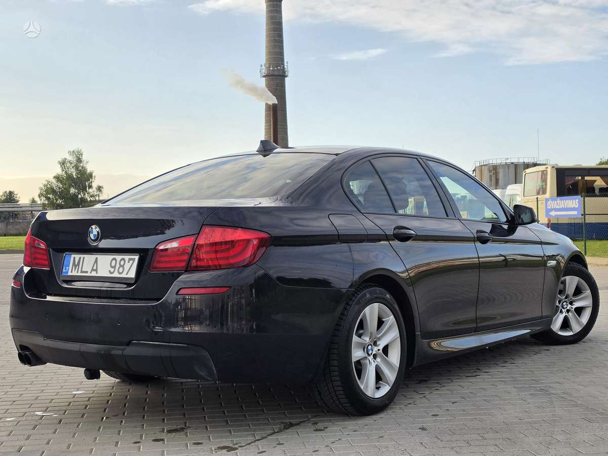 BMW 520, 2.0 l., Седан