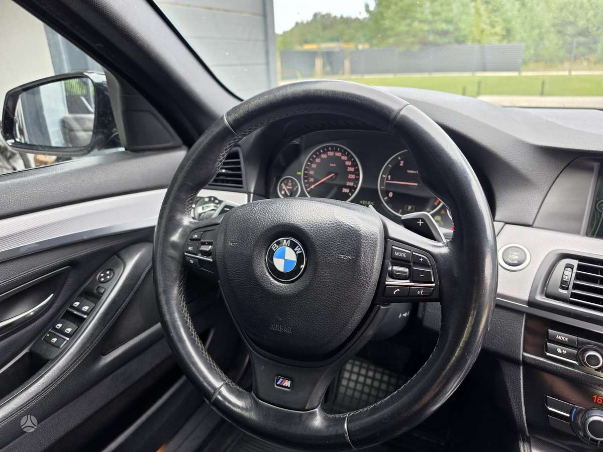 BMW 520, 2.0 l., Седан
