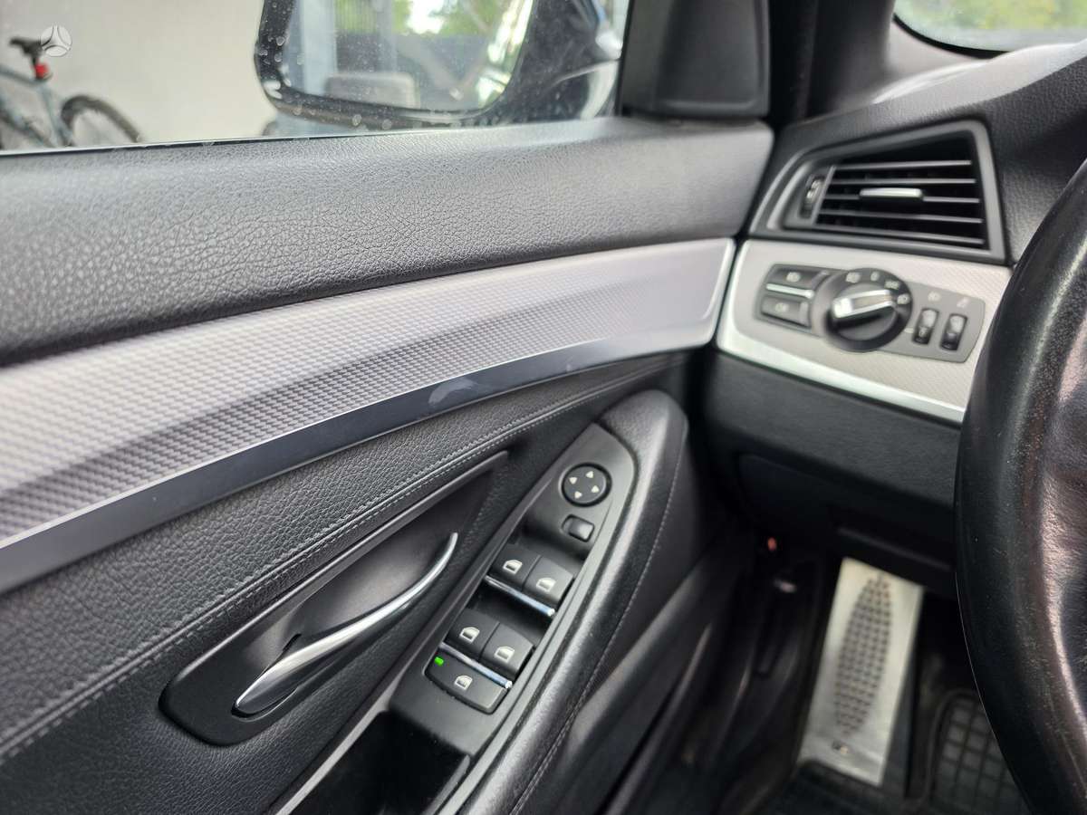 BMW 520, 2.0 l., Седан
