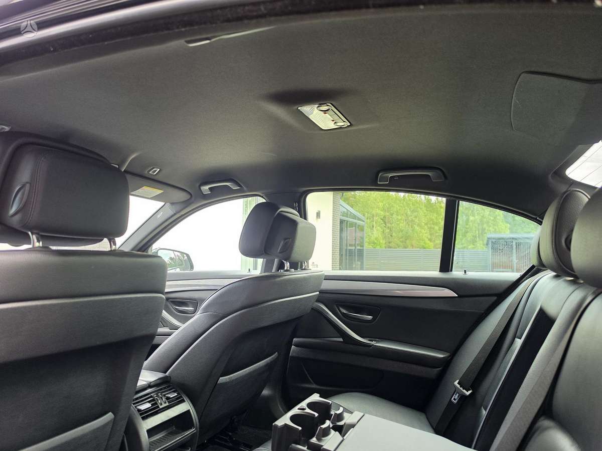 BMW 520, 2.0 l., Седан