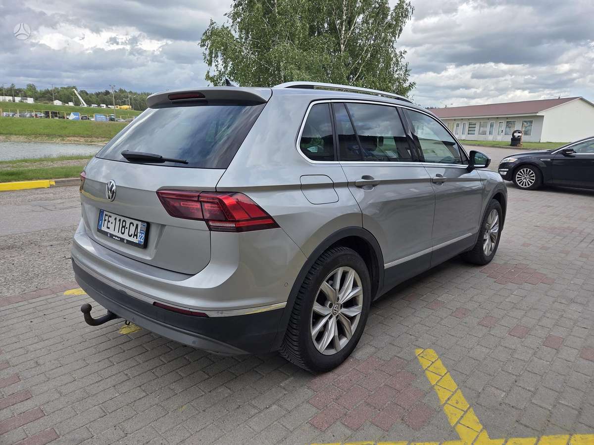 Volkswagen Tiguan - 4