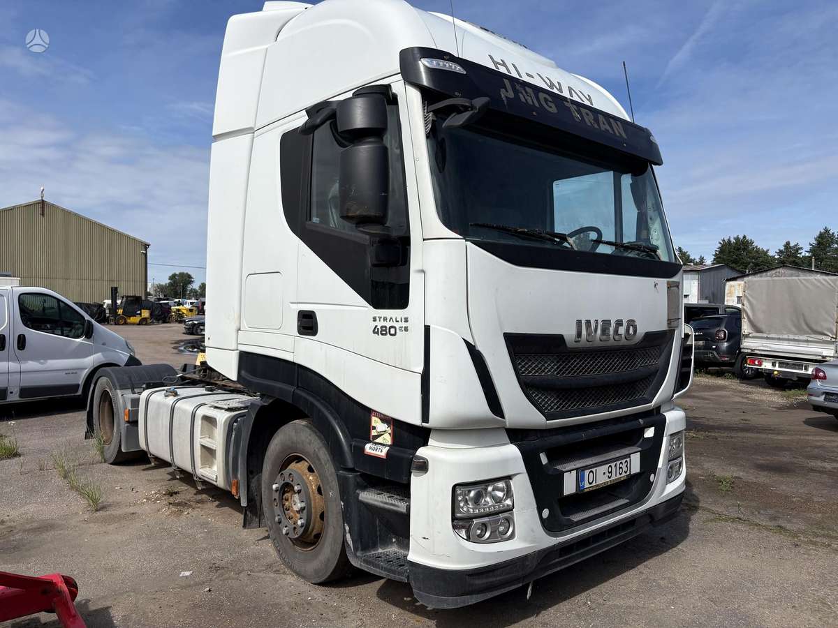 Iveco AS440T/P, 2 miegamosios vietos