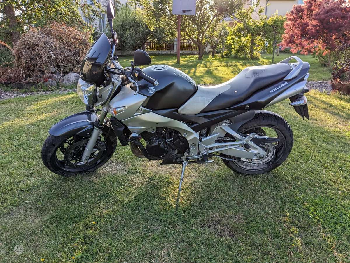 Suzuki GSR 599cc, street / classic