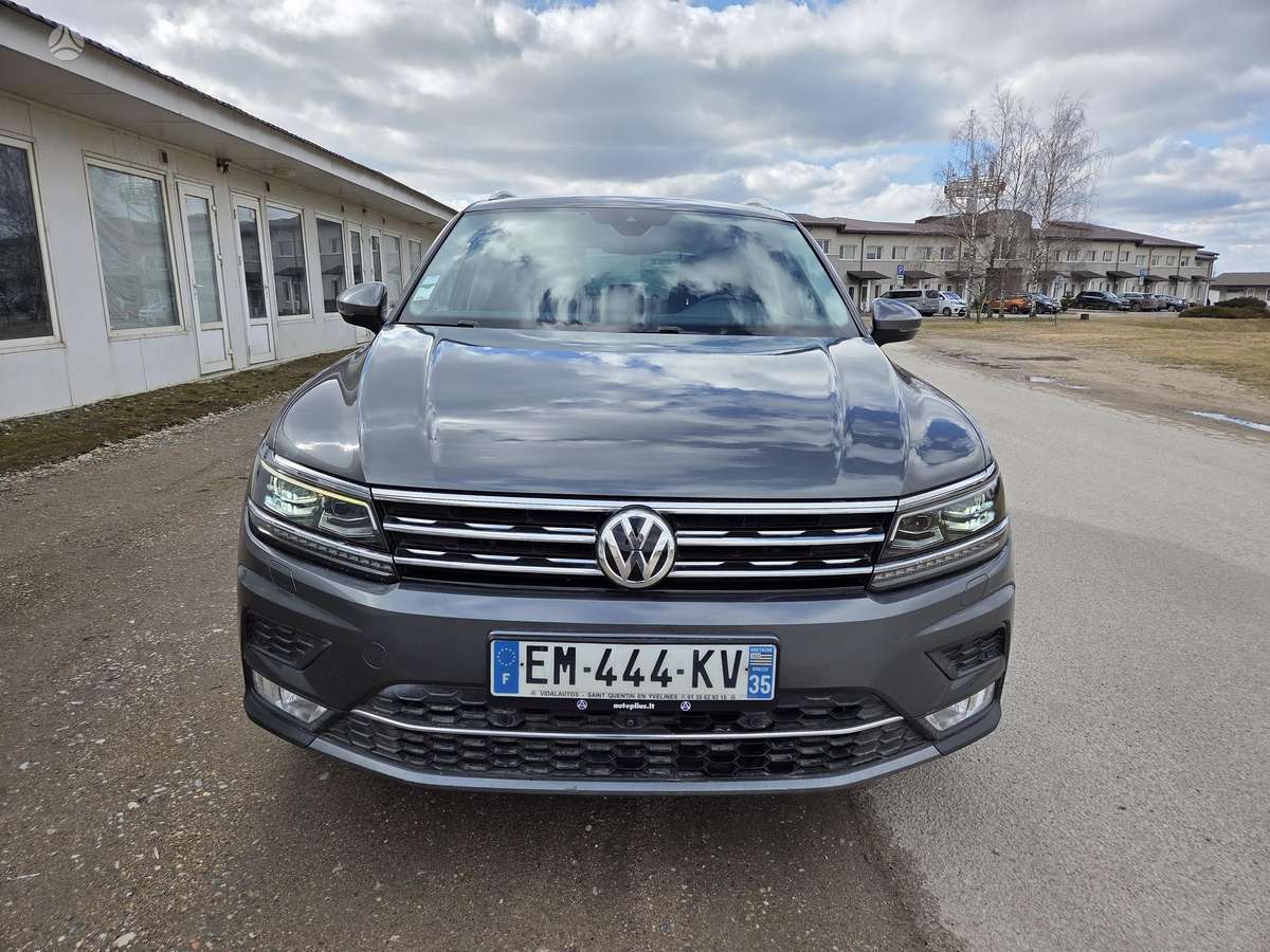 Volkswagen Tiguan - 2