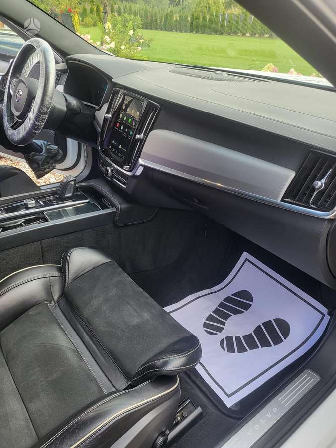 Volvo S90 - 10