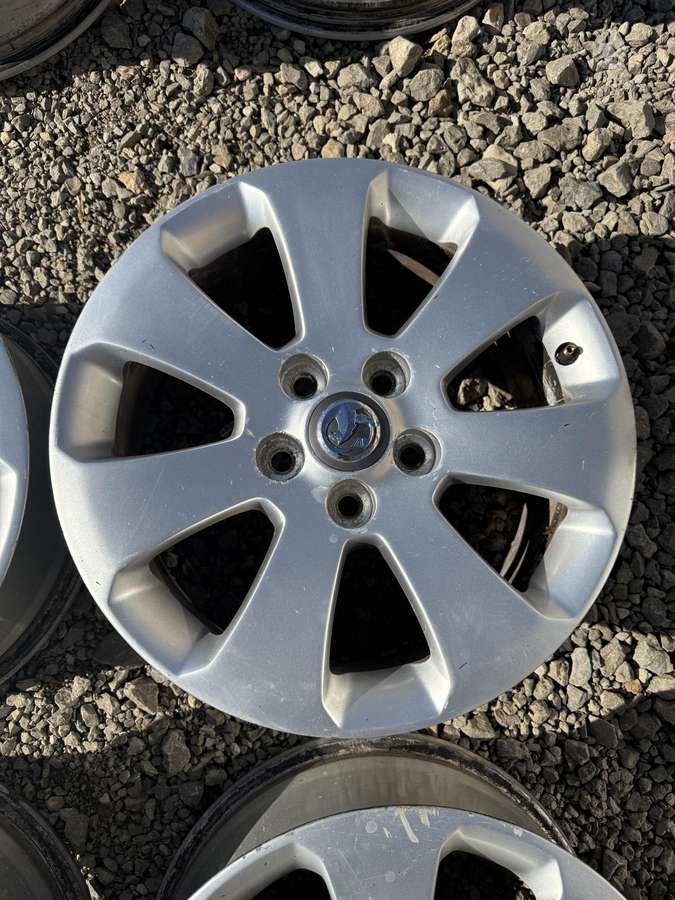 Opel, light alloy, R17