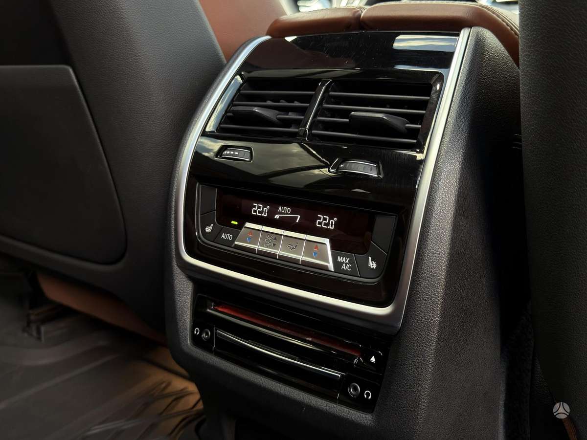 BMW X7, Внедорожник / Кроссовер