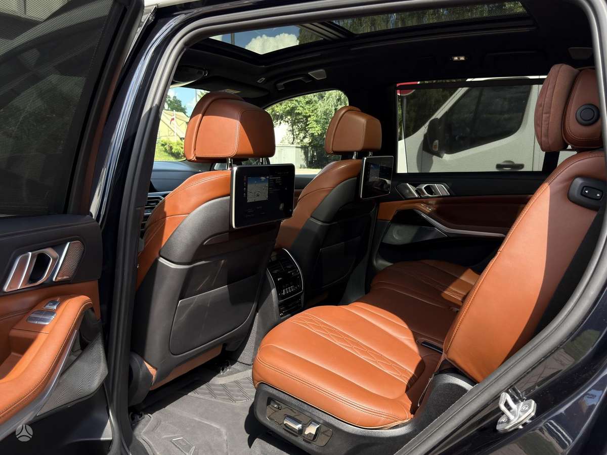 BMW X7, Внедорожник / Кроссовер