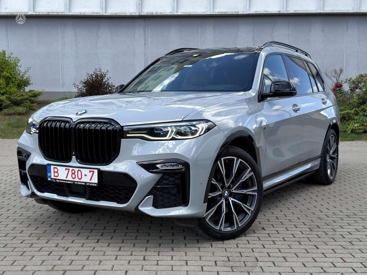 BMW X7, off-road / crossover