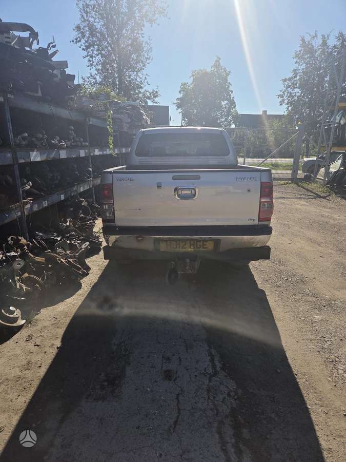 Toyota Hilux, Пикап