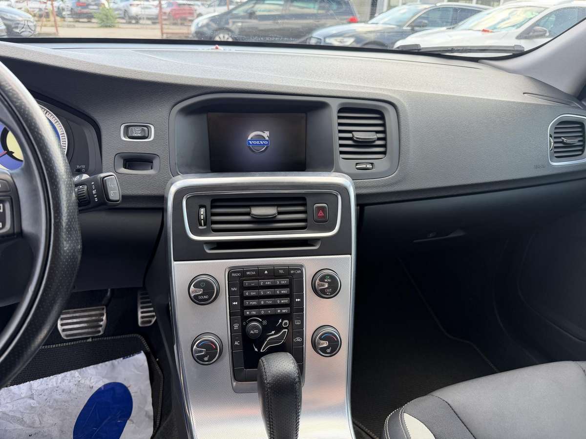 Volvo V60, 2.0 l., Универсал