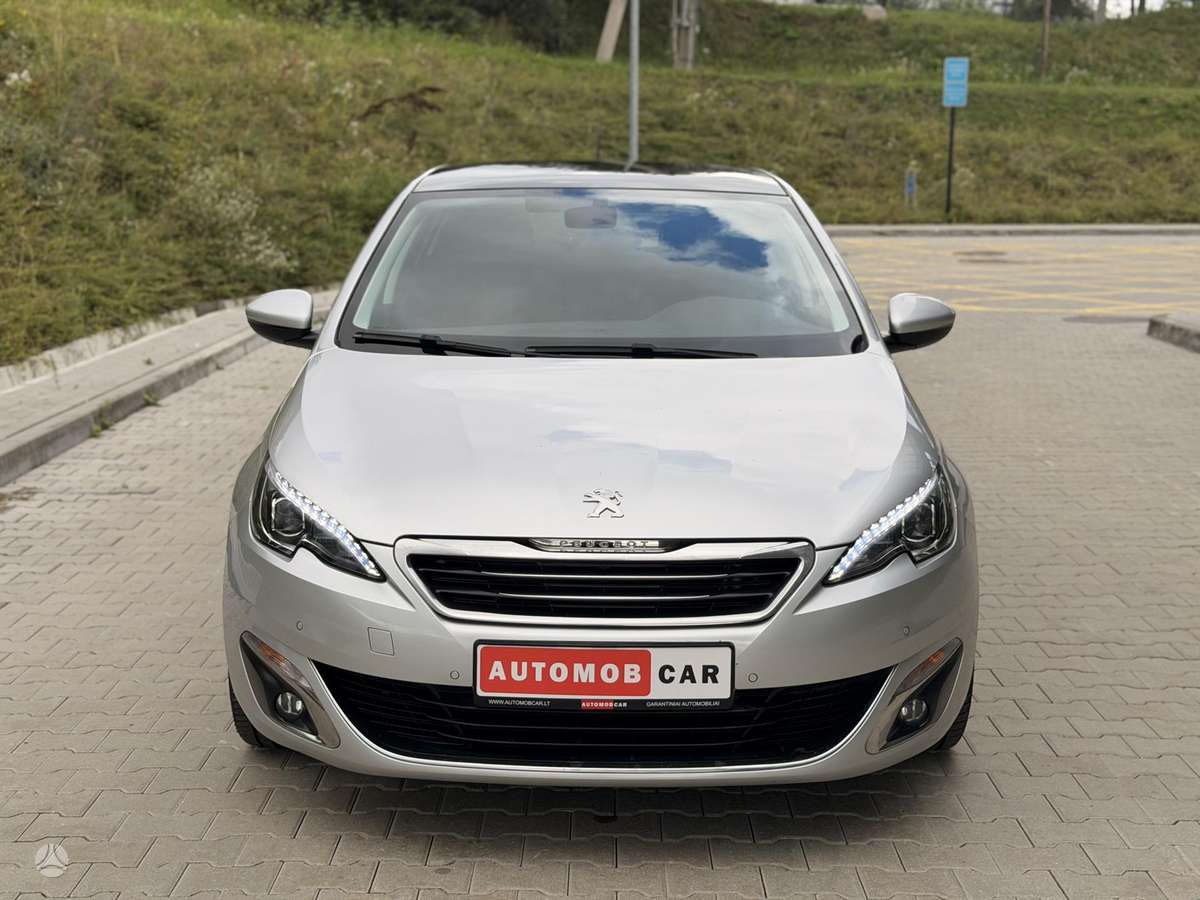 Peugeot 308, 1.2 l., hatchback