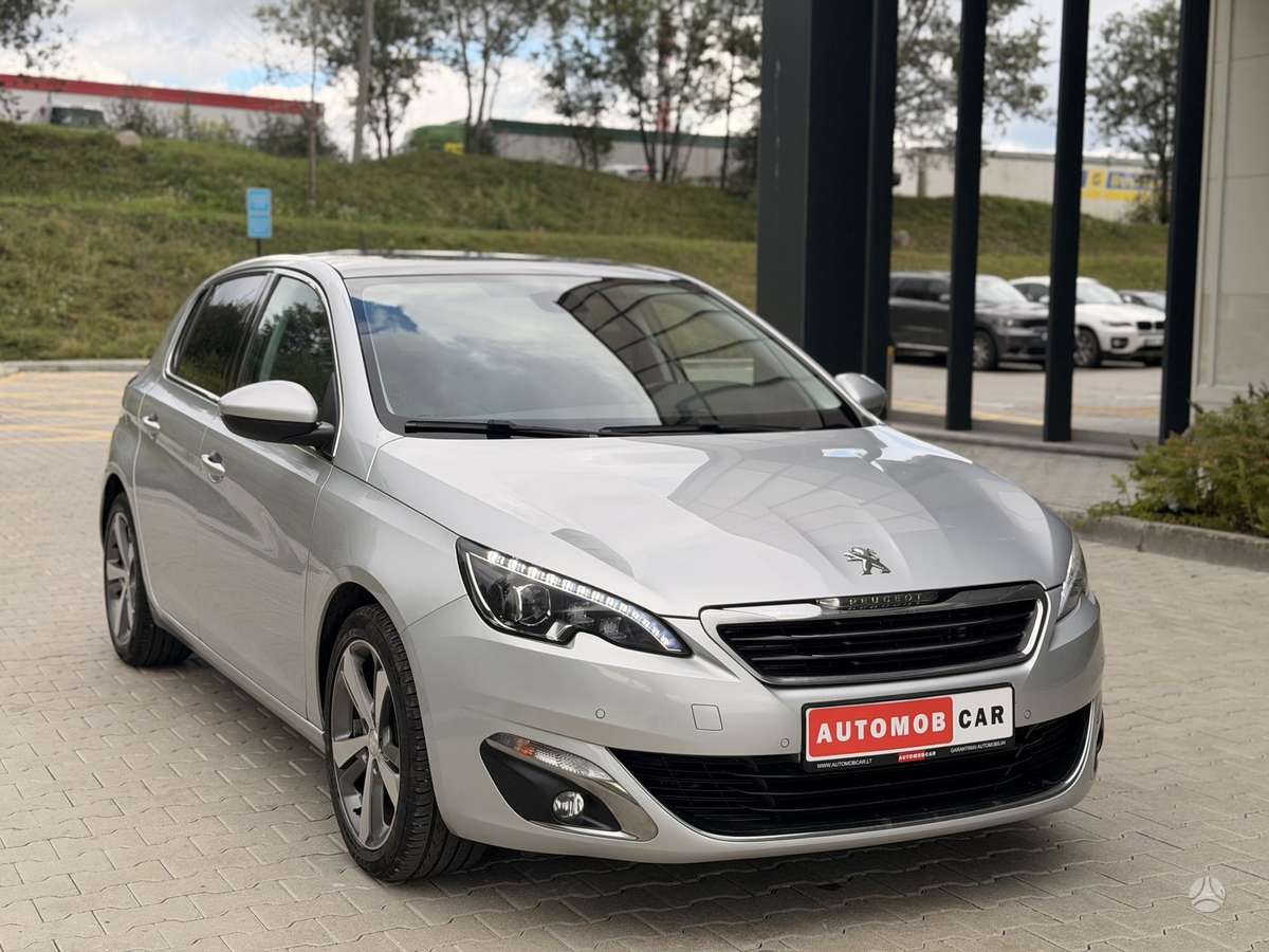 Peugeot 308, 1.2 l., hatchback