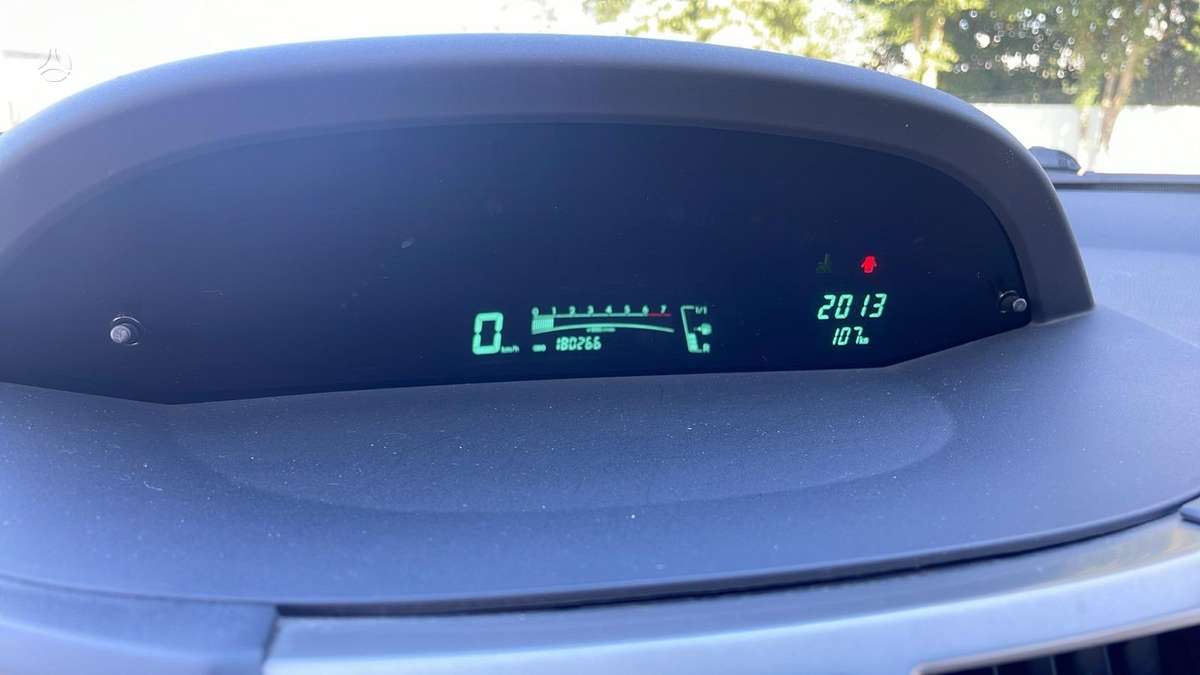 Toyota Yaris - 11
