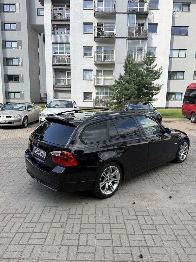 BMW 320, 2.0 l., universalas