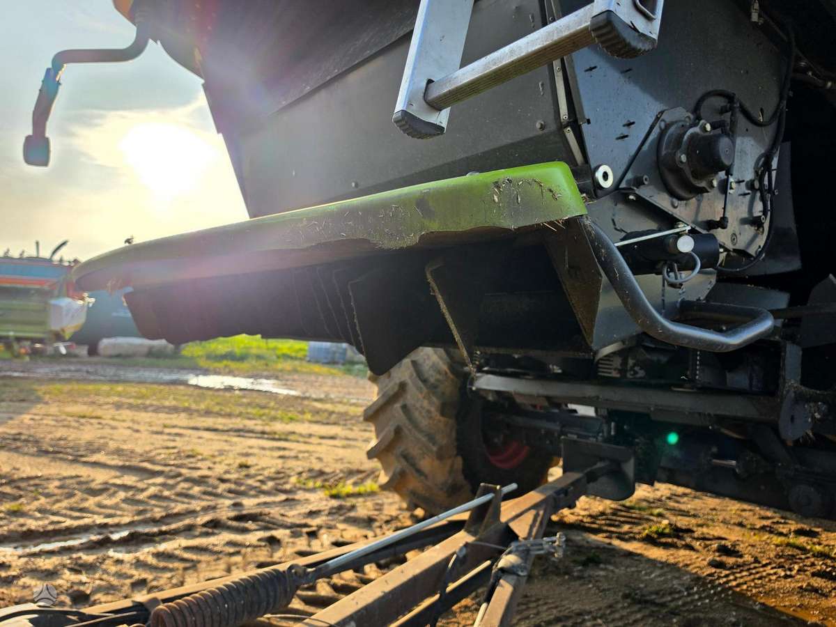 Claas Lexion 770TT, combine harvesters