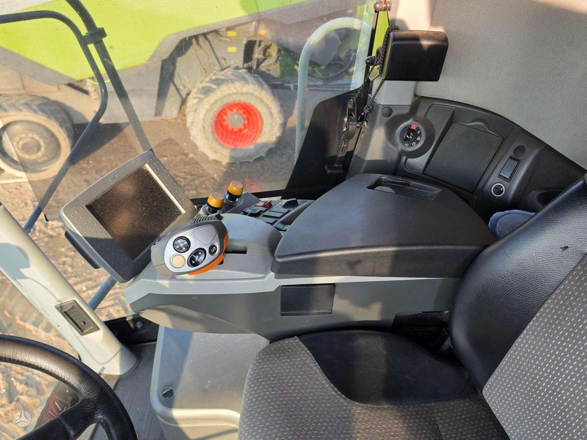 Claas Lexion 770TT, kombainai