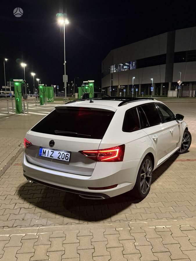 Skoda Superb, 2.0 l., Универсал