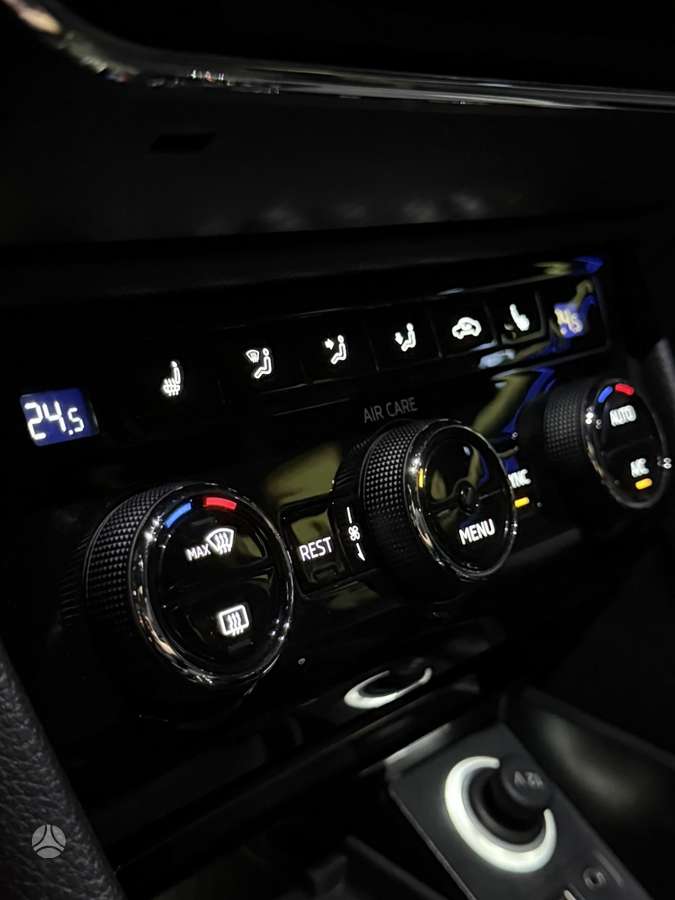 Skoda Superb, 2.0 l., universalas
