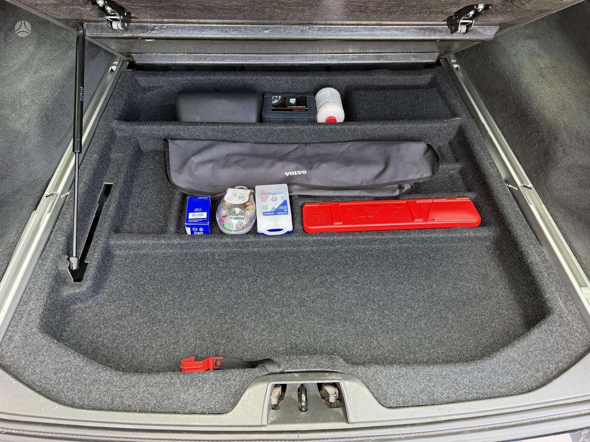 Volvo V70, 2.0 l., Универсал
