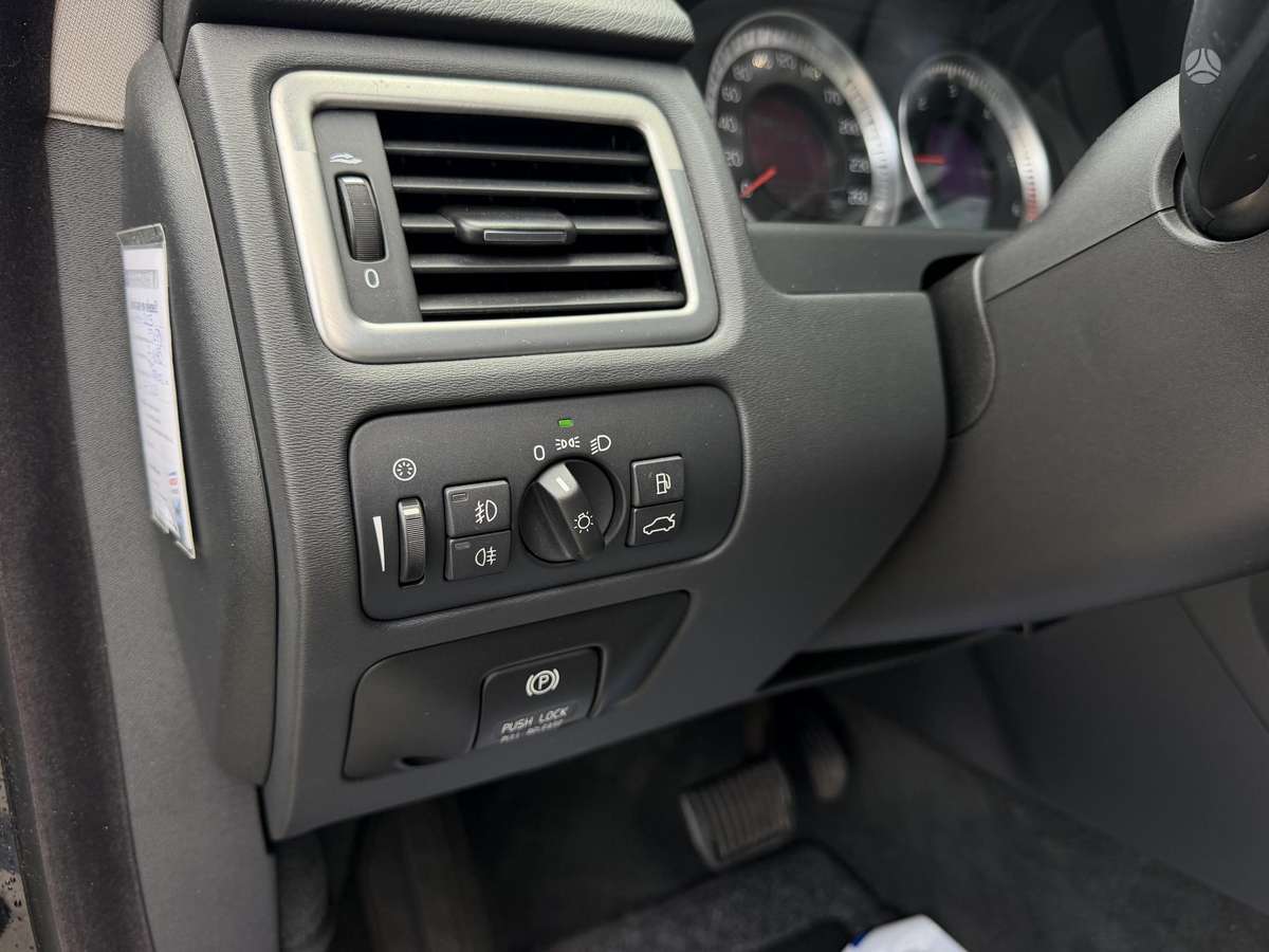 Volvo V70, 2.0 l., Универсал