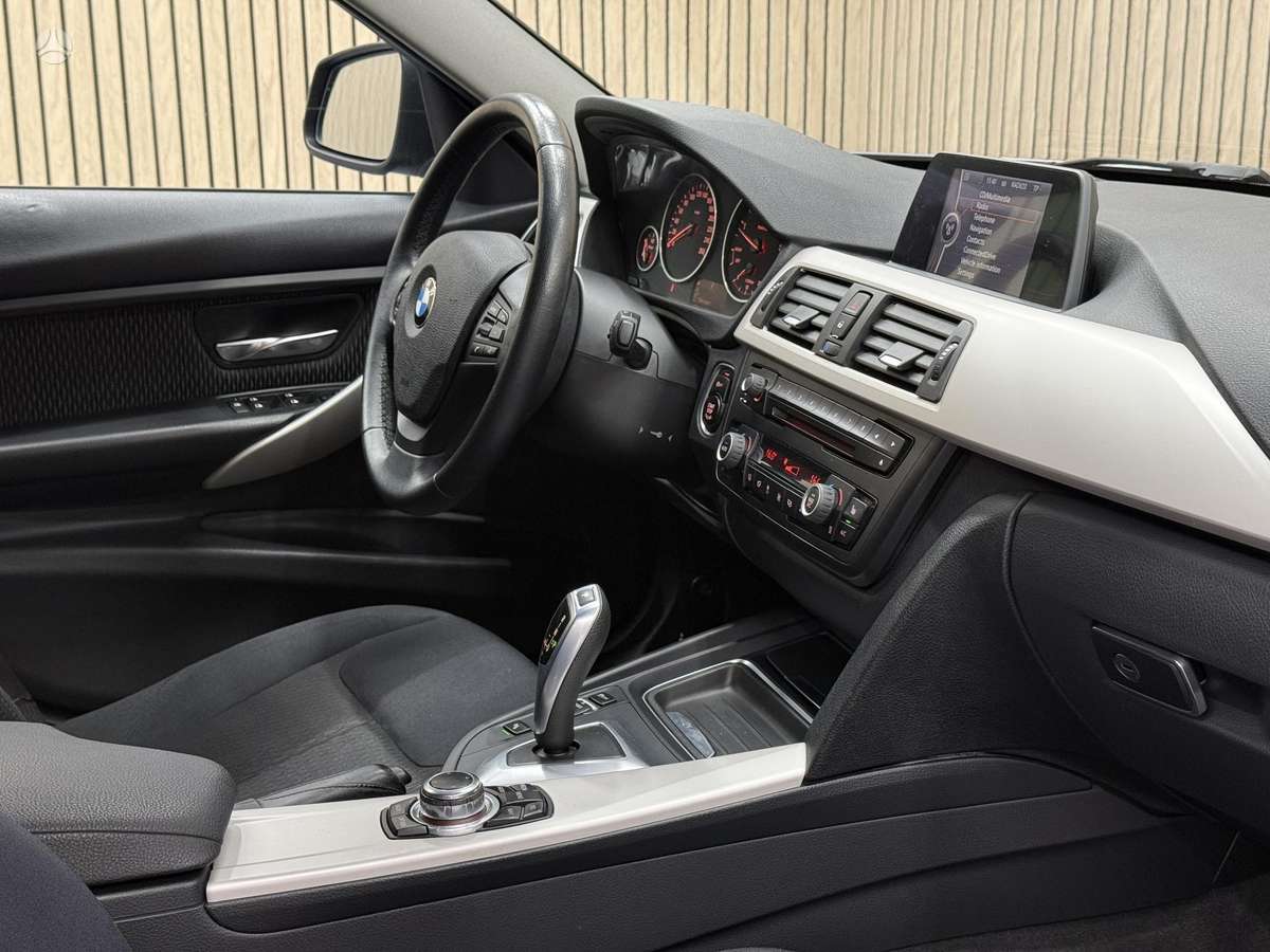 BMW 320, 2.0 l., universalas
