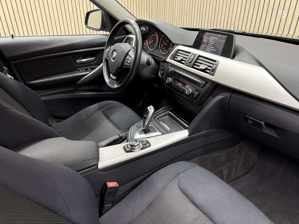 BMW 320, 2.0 l., wagon