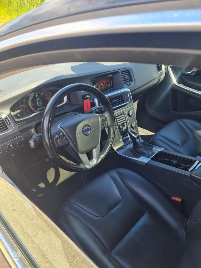 Volvo V60 - 10
