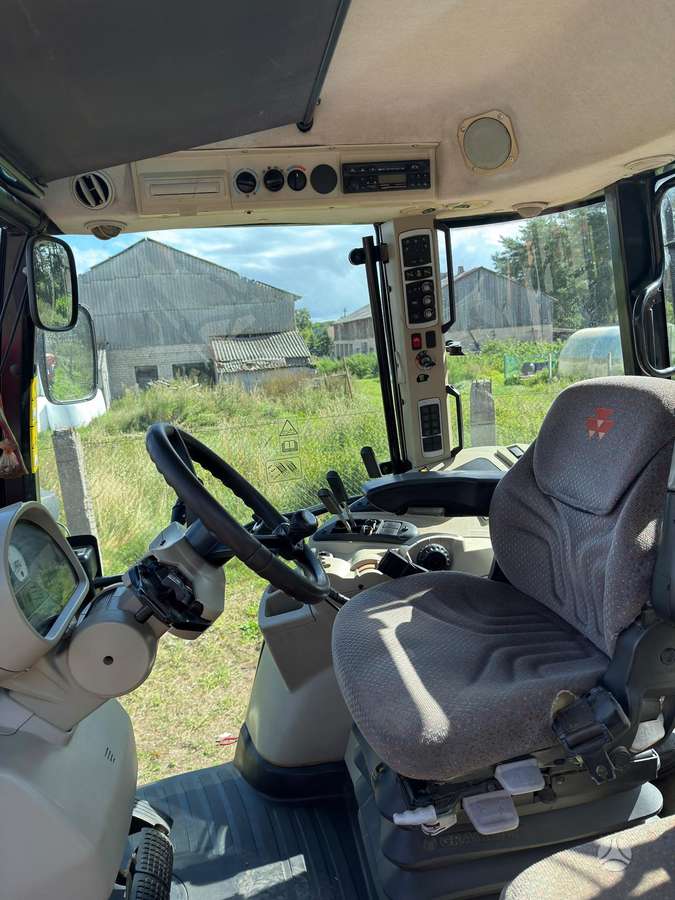 Massey Ferguson 5610, tractors