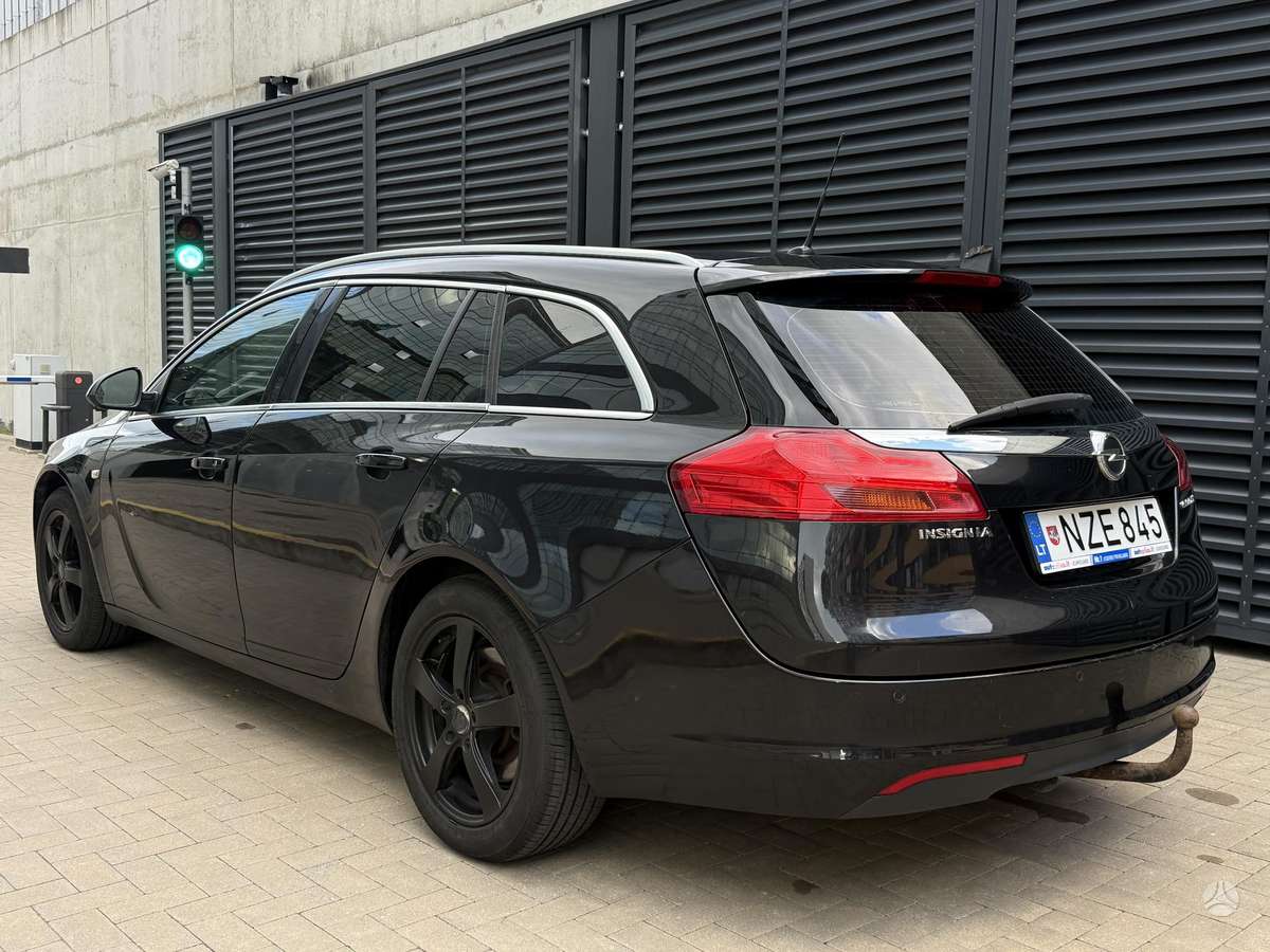 Opel Insignia, 2.0 l., Универсал