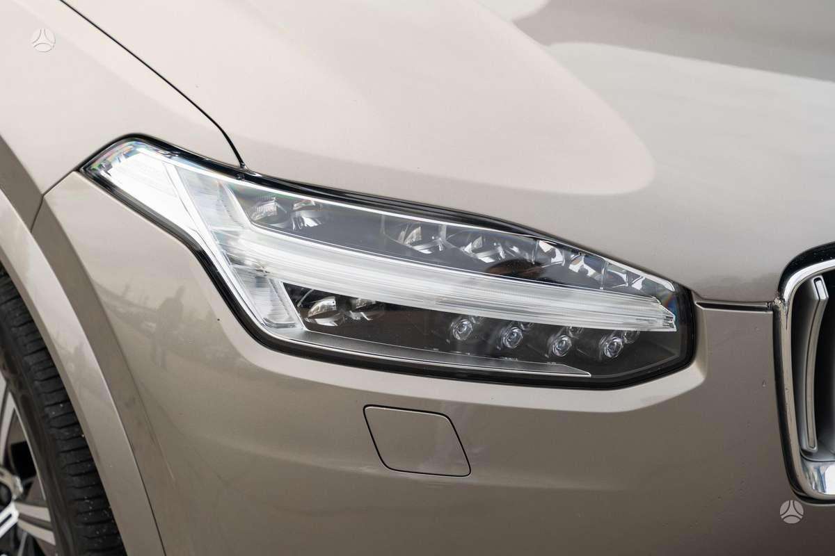 Volvo XC90 - 10