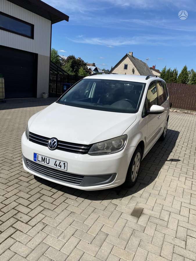 Volkswagen Touran - 1