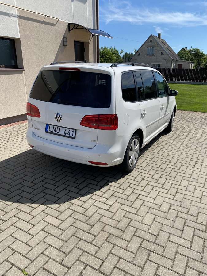 Volkswagen Touran - 2