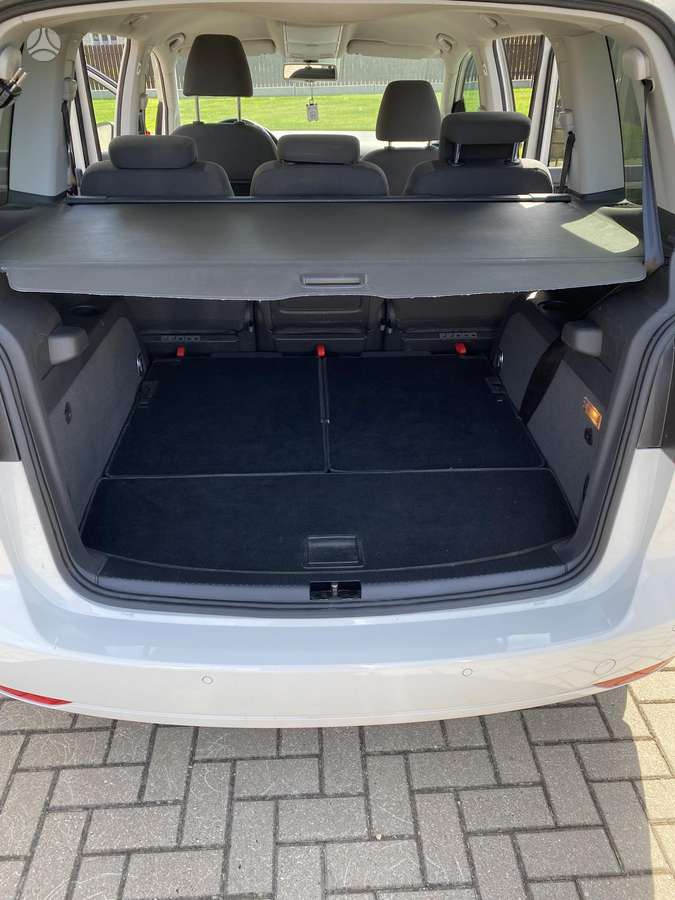 Volkswagen Touran - 7