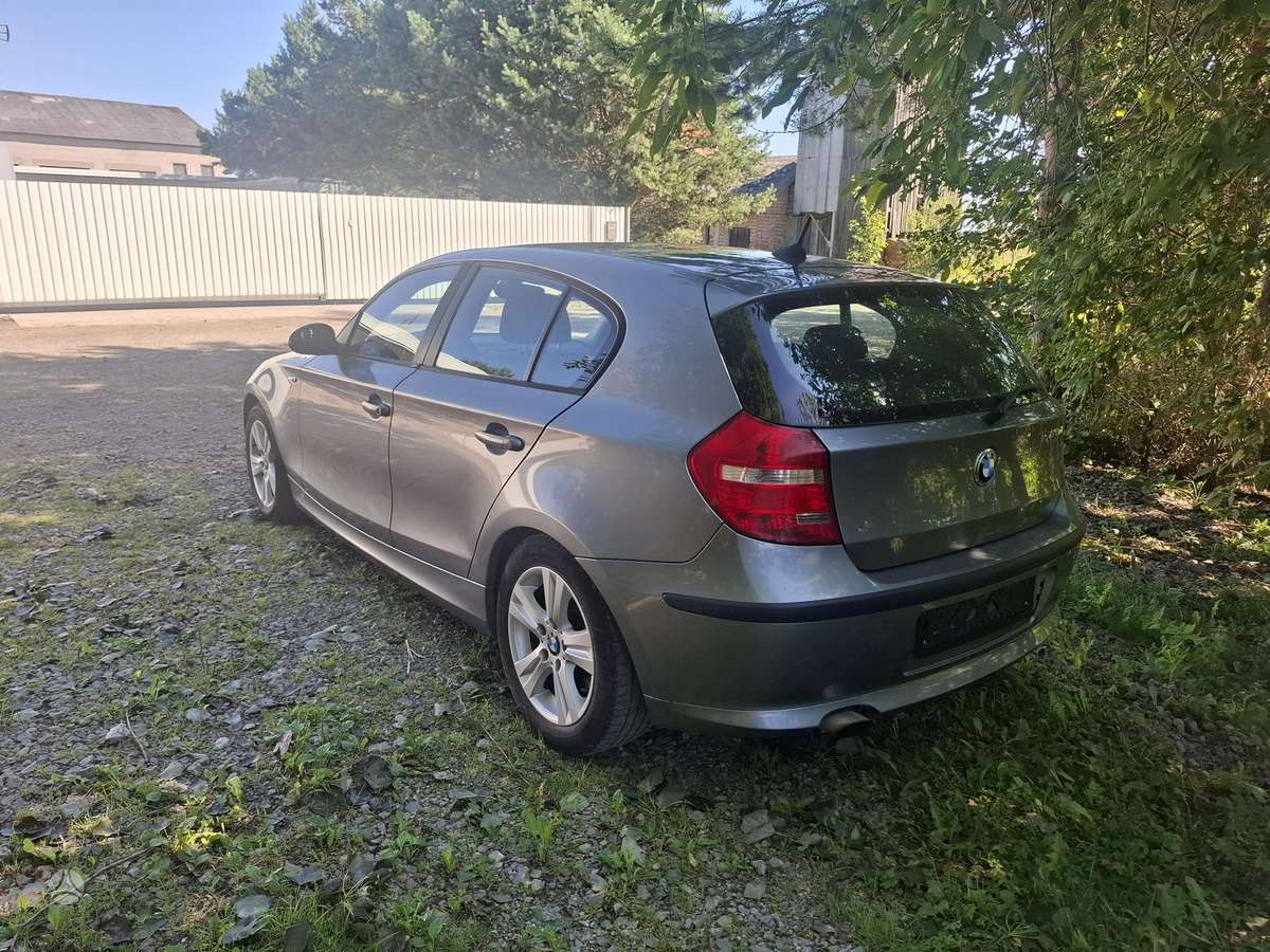 BMW 118, hečbekas