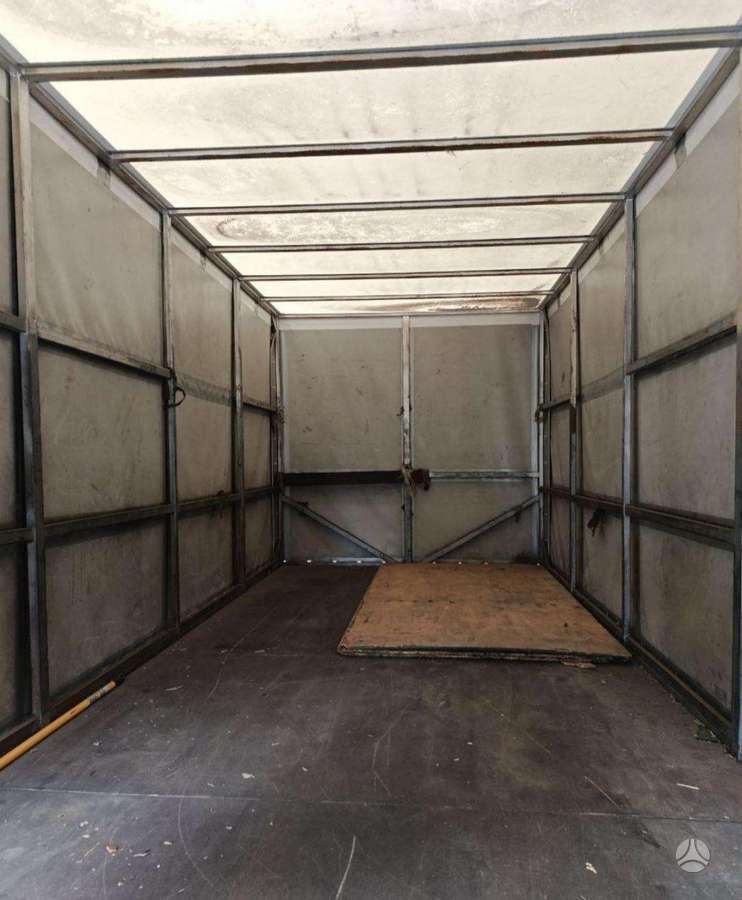 Niewiadow, passenger car trailers