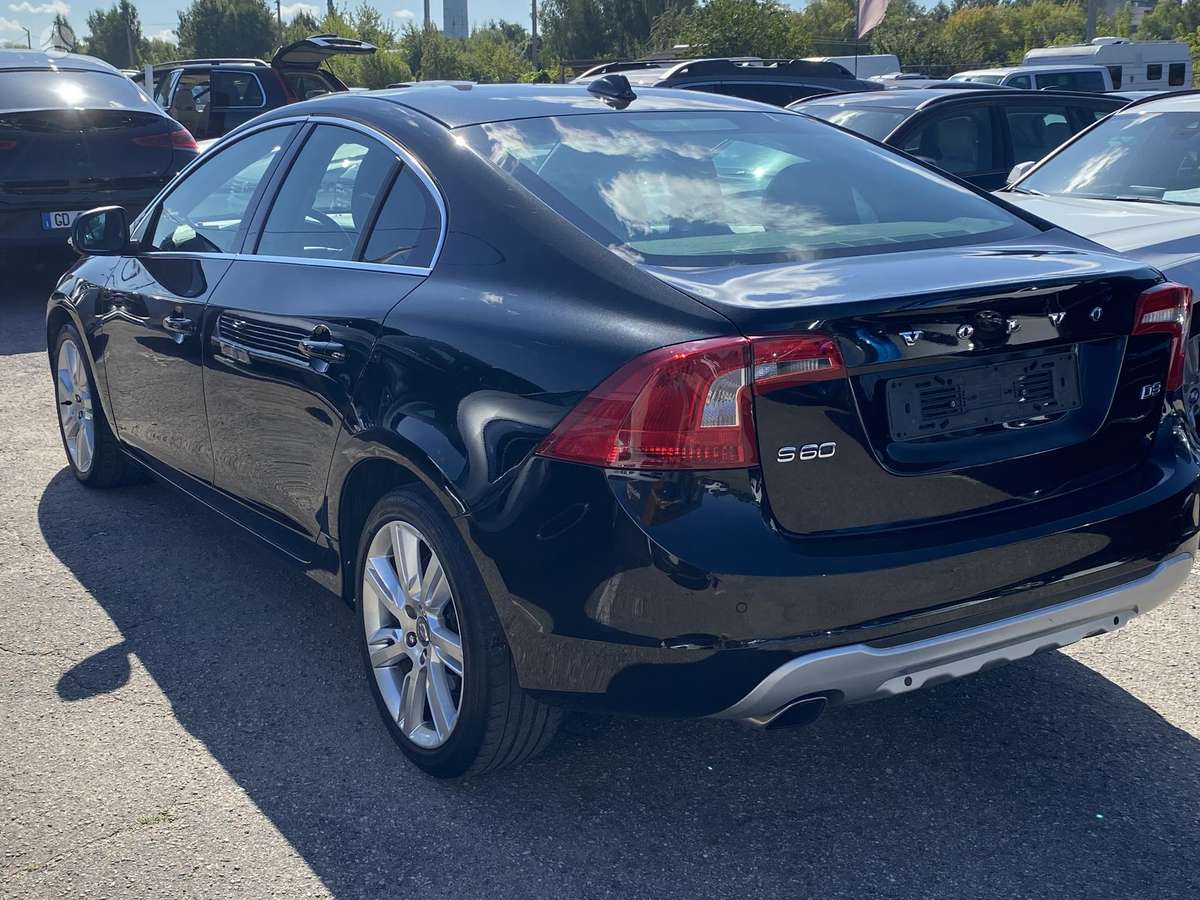 Volvo S60, 2.0 l., Седан