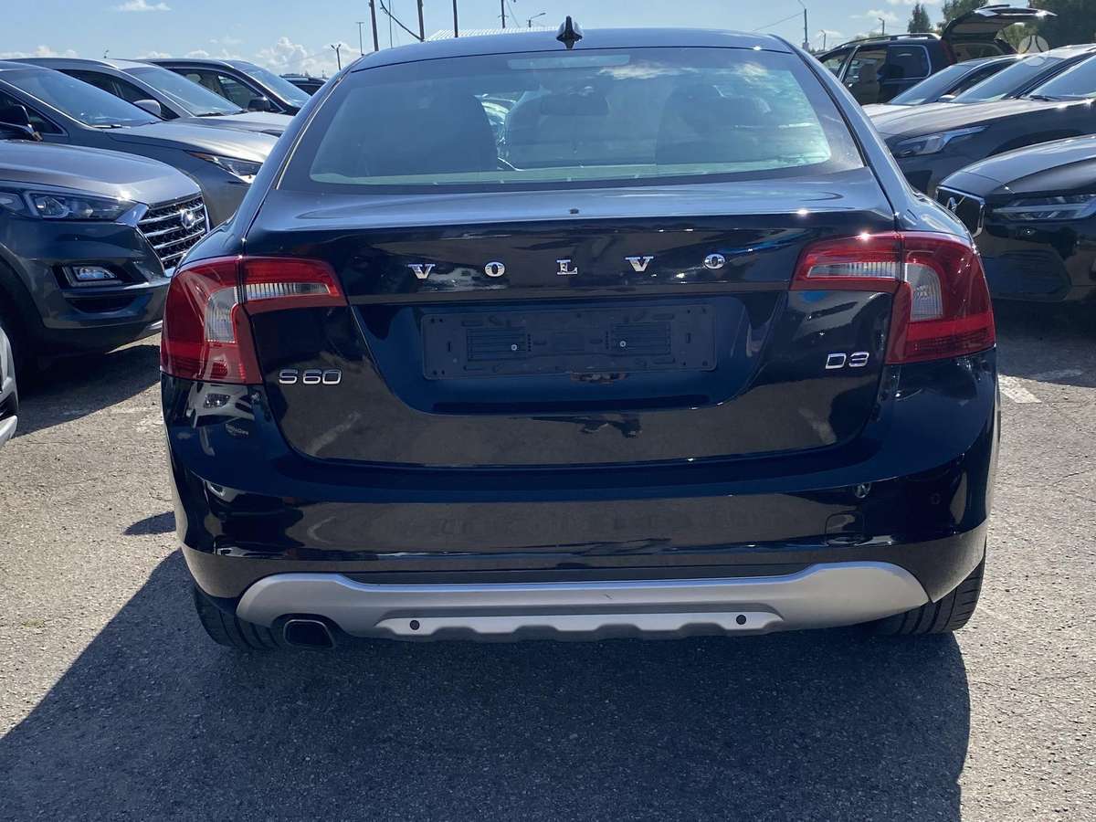 Volvo S60, 2.0 l., Седан