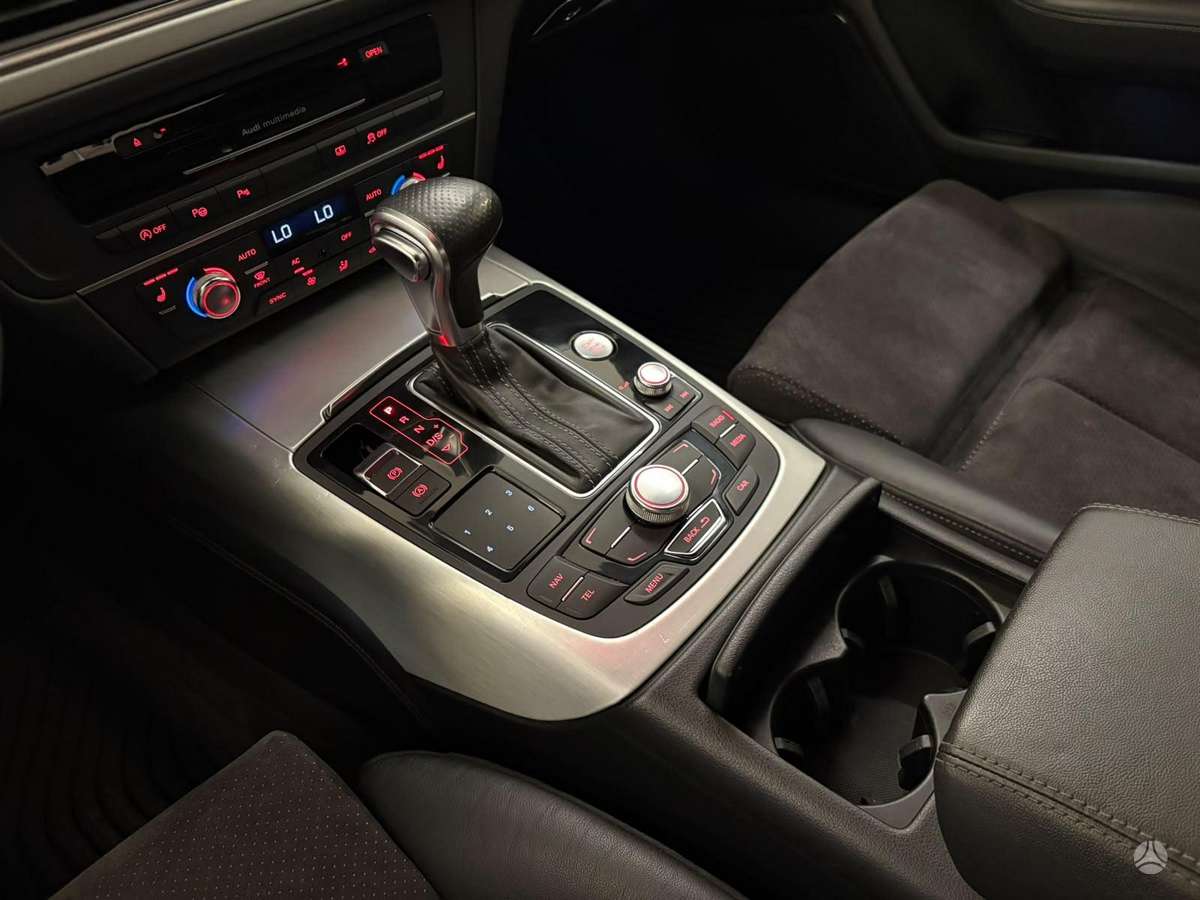 Audi A6, 3.0 l., sedanas