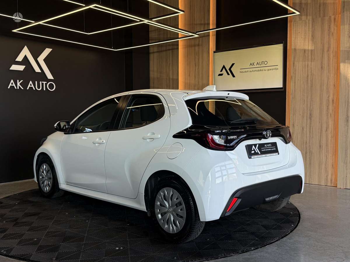 Toyota Yaris - 8
