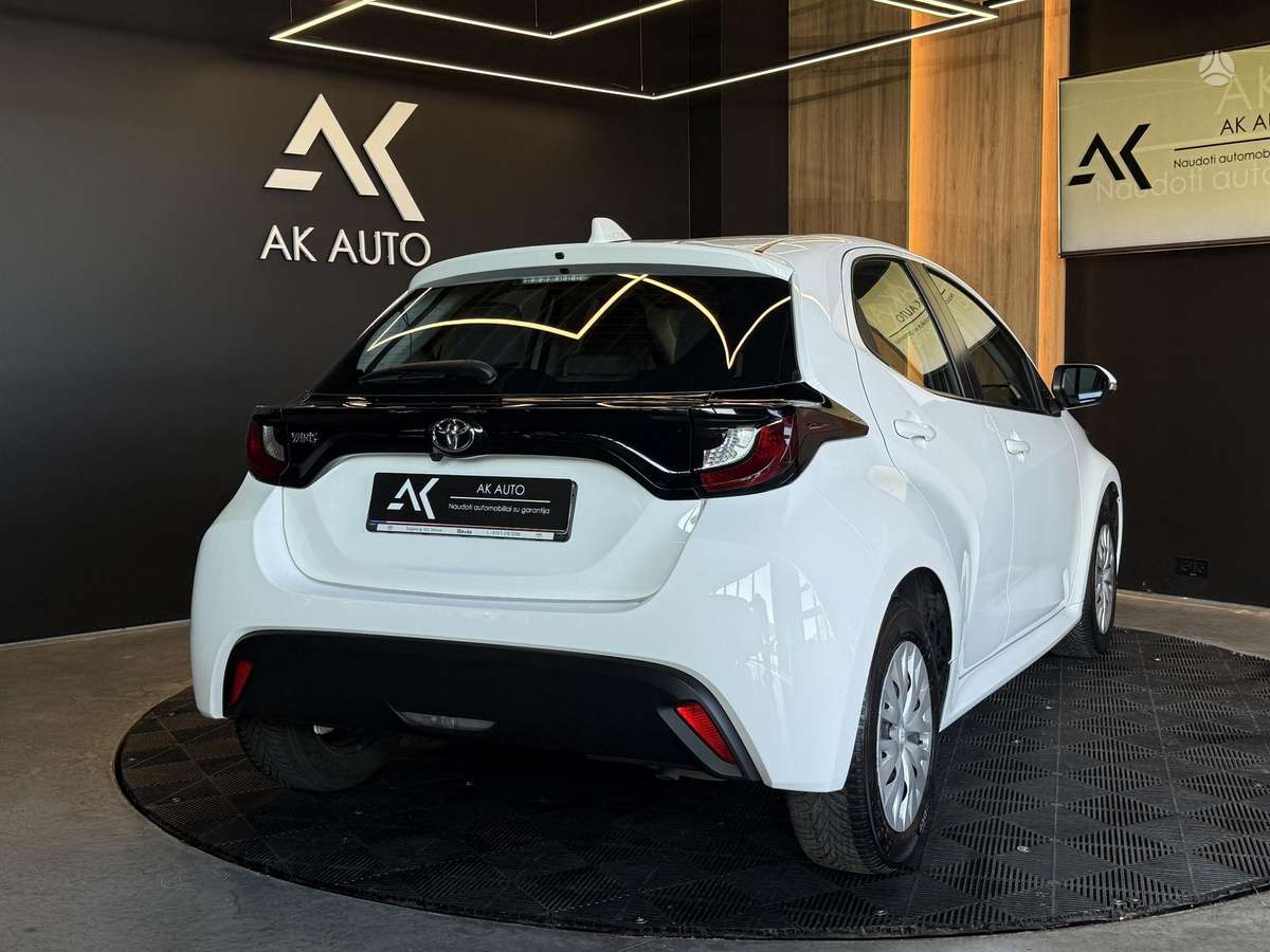 Toyota Yaris - 11