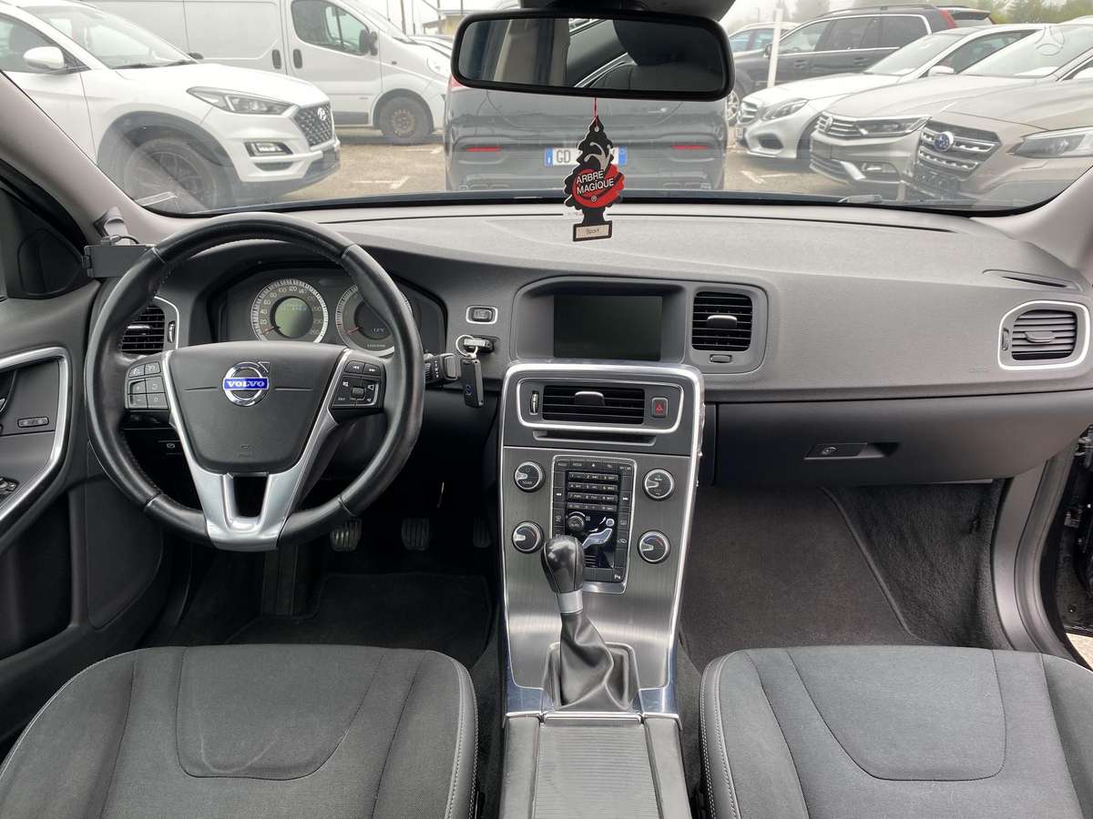 Volvo S60, 2.0 l., Седан