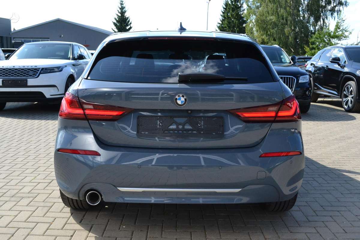 BMW 116, 1.5 l., hatchback