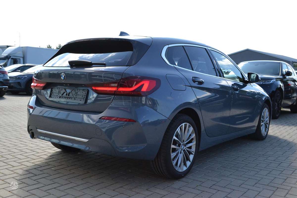 BMW 116, 1.5 l., hatchback