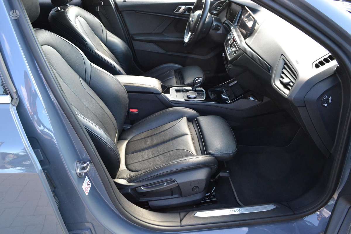BMW 116, 1.5 l., hatchback