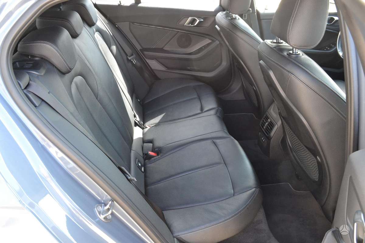 BMW 116, 1.5 l., hatchback