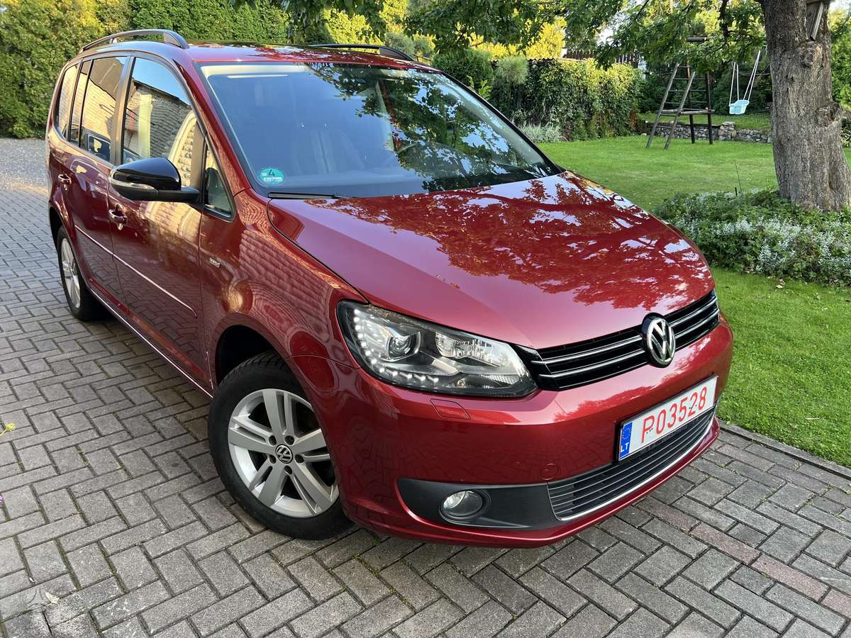 Volkswagen Touran - 1