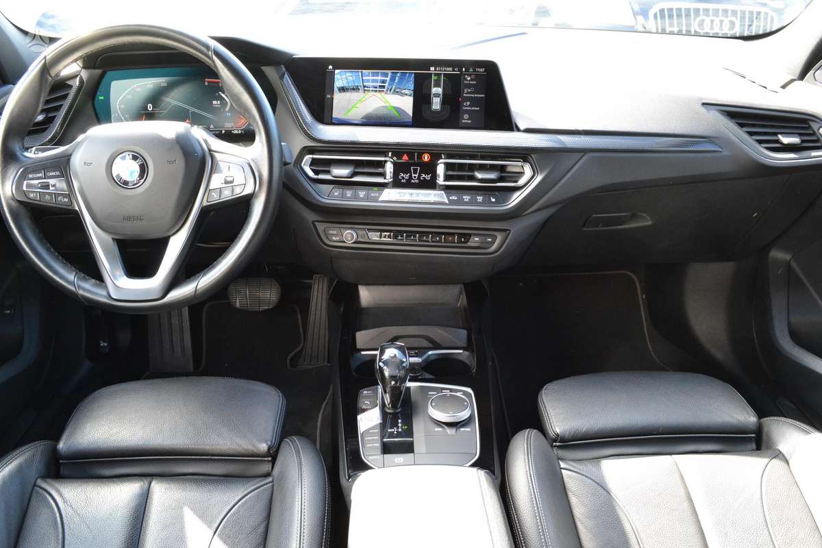 BMW 116, 1.5 l., hatchback