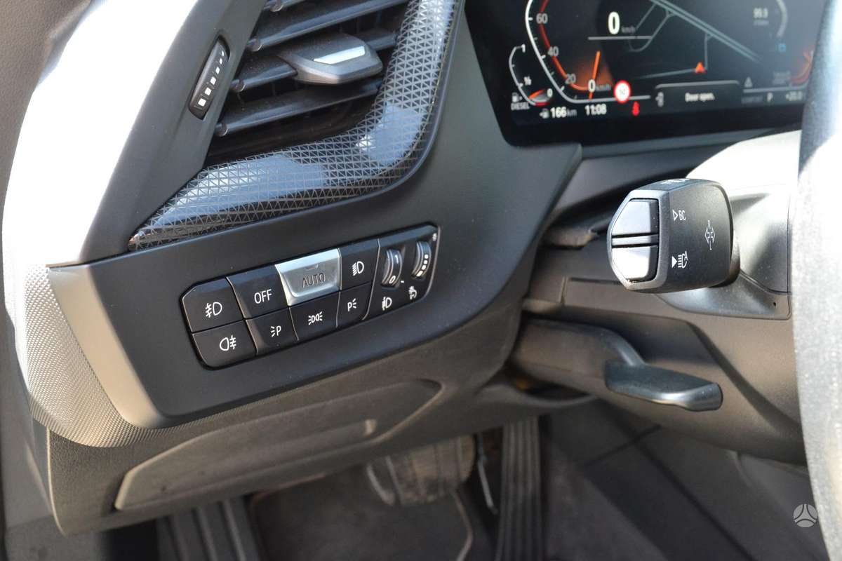 BMW 116, 1.5 l., hatchback