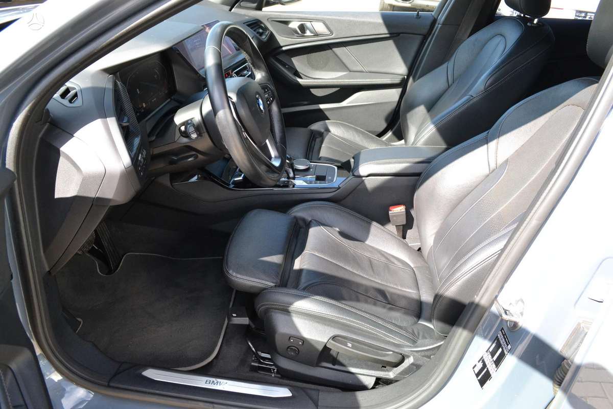 BMW 116, 1.5 l., hatchback